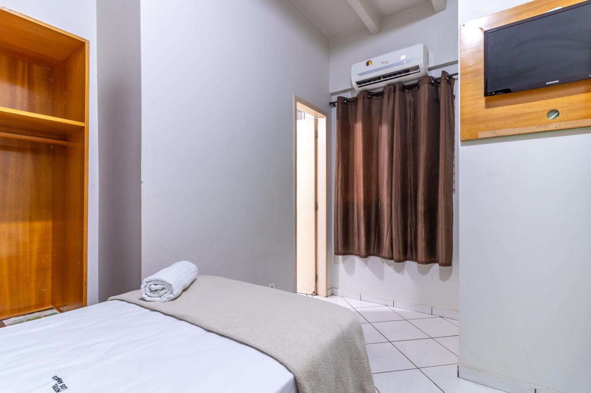 Hotel Los Angeles كويابا المظهر الخارجي الصورة