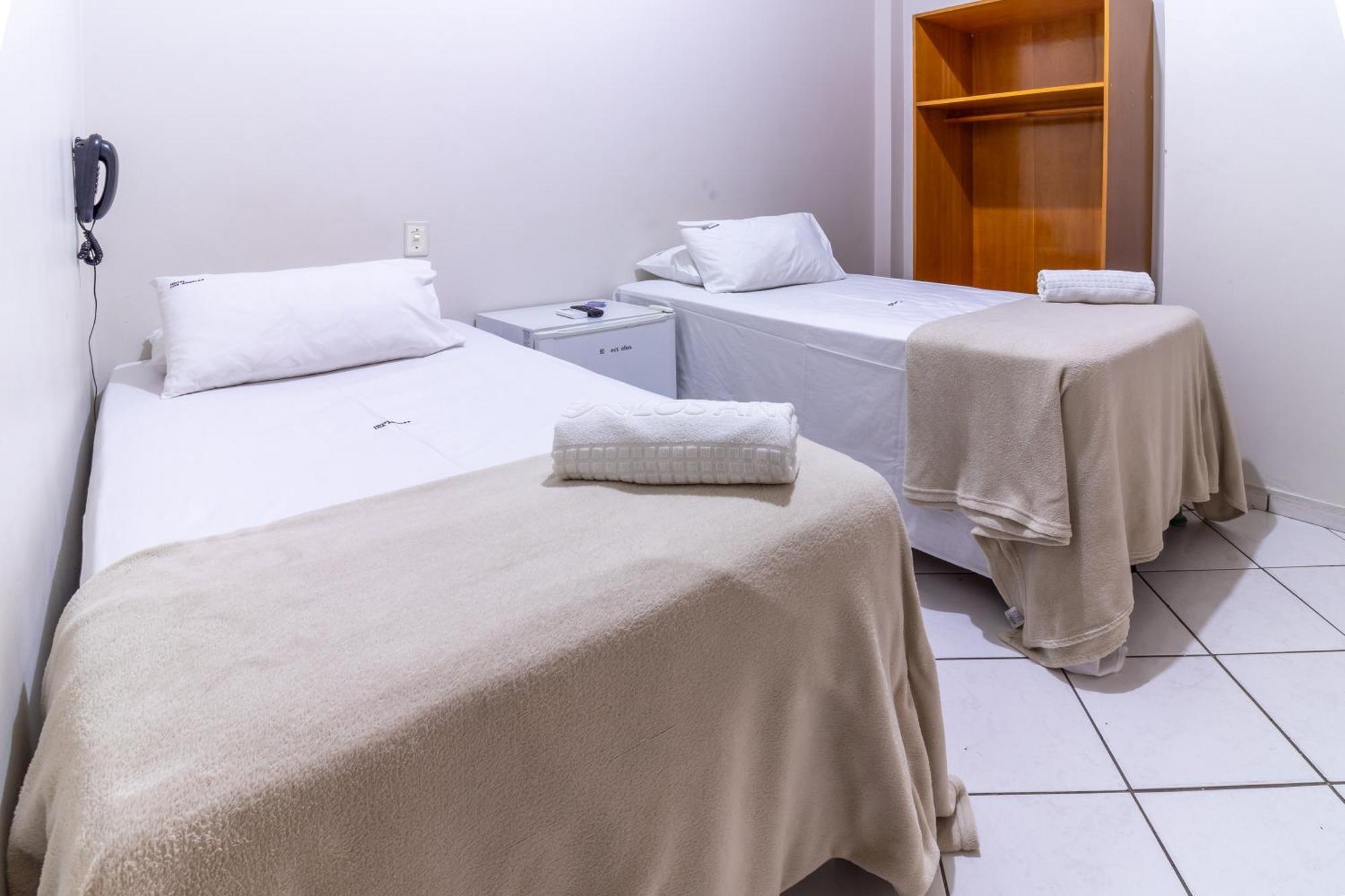 Hotel Los Angeles كويابا المظهر الخارجي الصورة